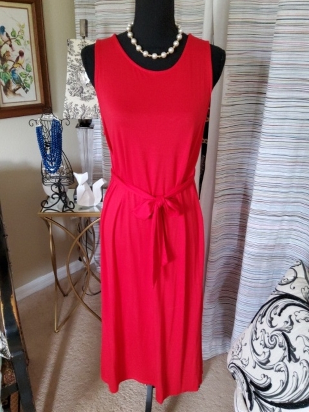Double Zero Sleevless Midi Dress.